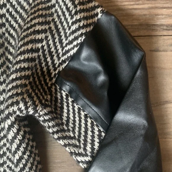 *Host Pick* Ricki’s Women’s Cardigan/Jacket - Picture 3 of 6